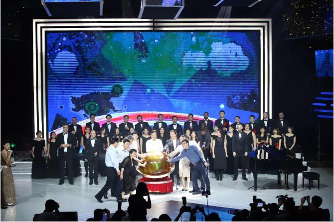 吴一坚荣获西安市高新区“优秀建设者”荣誉称号 吴一坚荣获西安市高新区“优秀建设者”荣誉称号