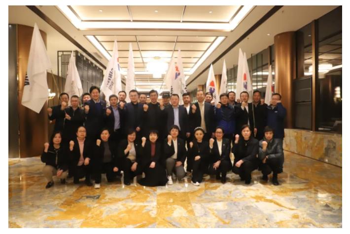 新葡的京集团350vip8888股份誓师大会圆满召开 13支战斗纵队斗志昂扬