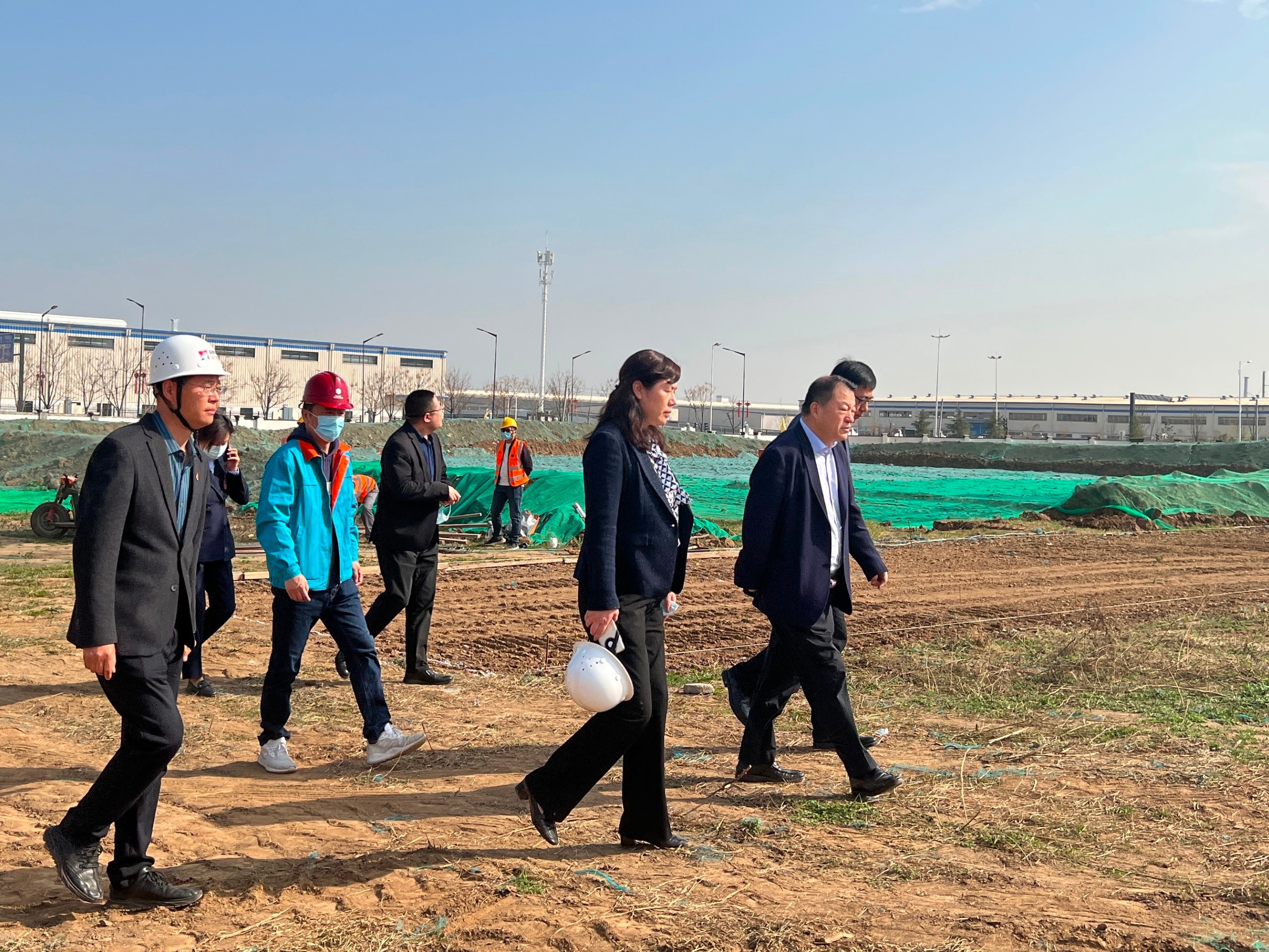 西安高新区观摩团走进新葡的京集团350vip8888股份制药厂搬迁扩建项目