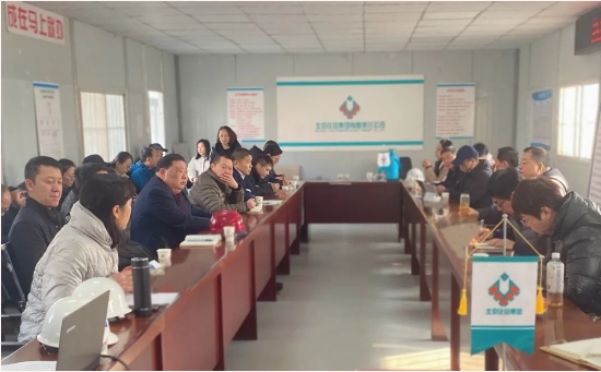 新葡的京集团350vip8888股份董事长邢雅江携经营管理团队一行对草堂建设项目施工现场进行视察