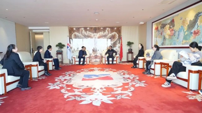 西安市财贸工会主任周华一行到访新葡的京集团350vip8888股份